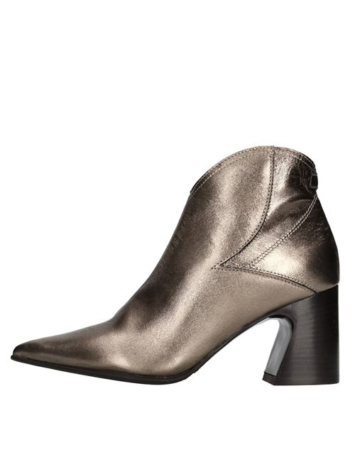 Tronchetti in pelle HUNDRED 100 | GINEVRA-01 LAM.BRONZO